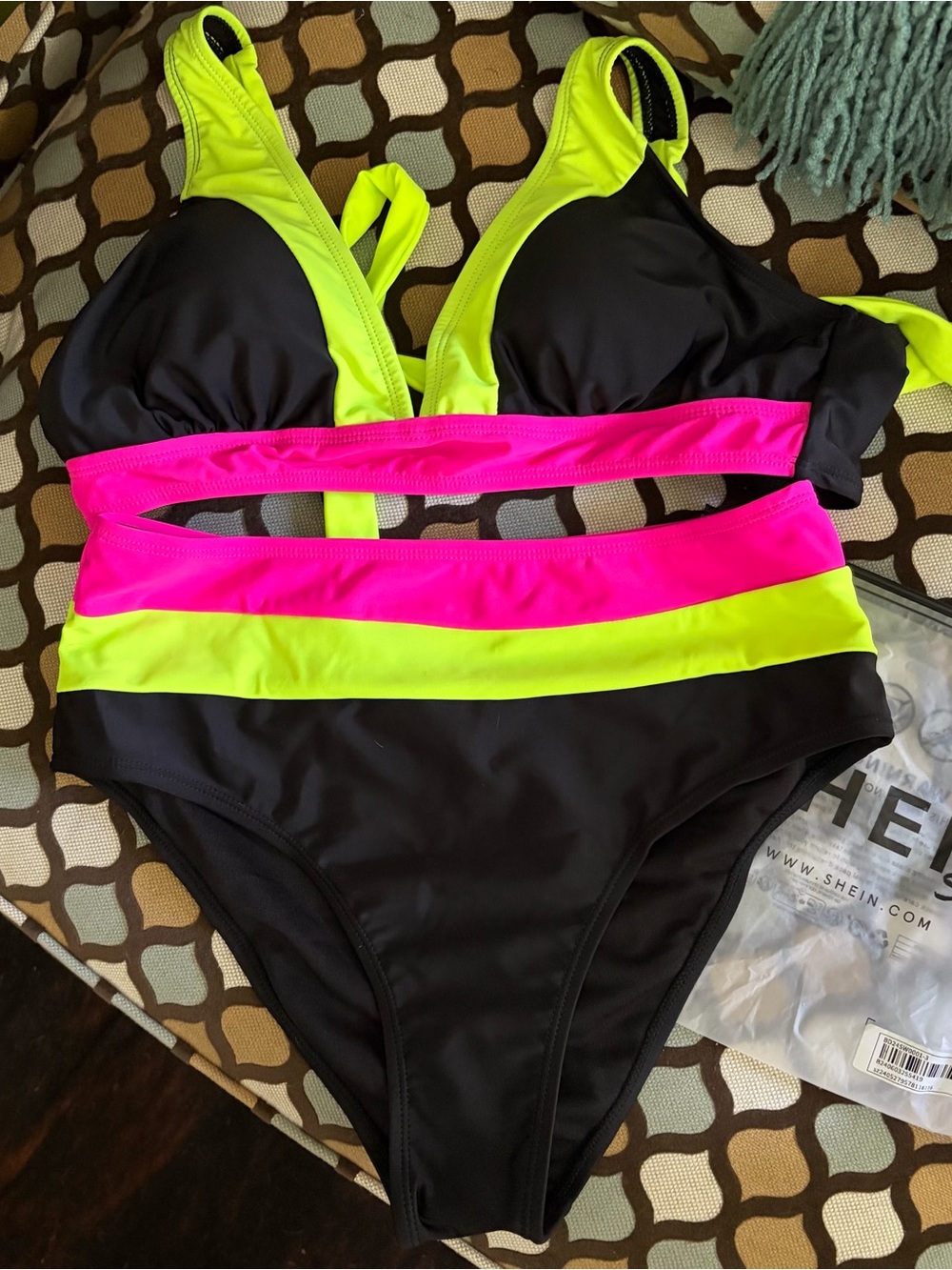 SHEIN Black and Pink Bikini Swimwear set